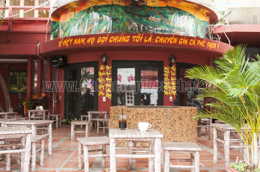 Mở quán cafe - Chuỗi không gian cà phê văn hóa Tây Nguyên